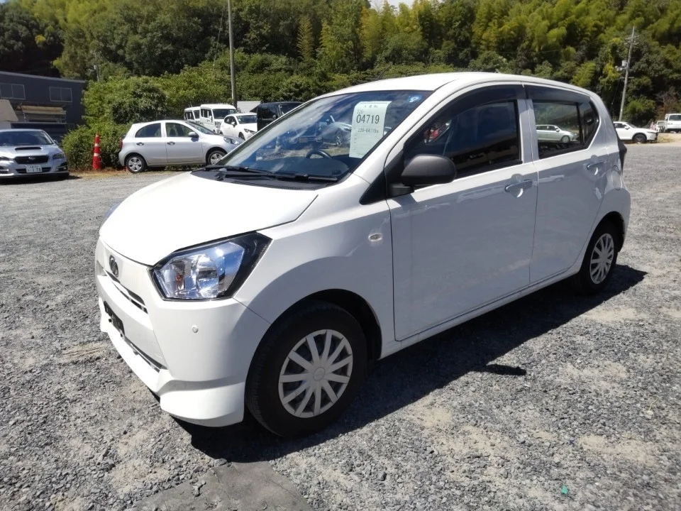 Daihatsu Mira e:S LA350S 2022